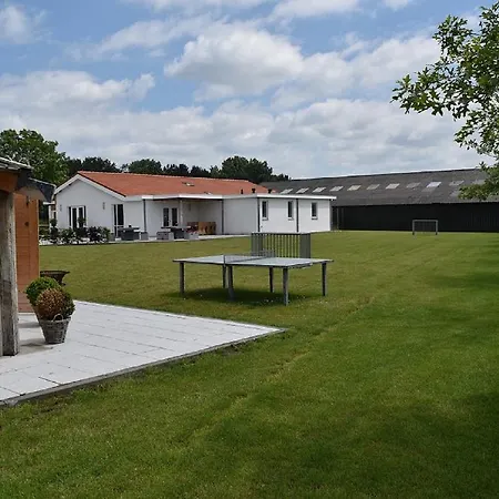 Herkenhoek 5 Bedroom Heeswijk-Dinther