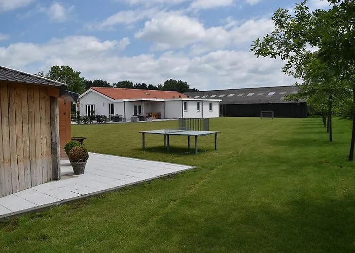 Herkenhoek 5 Bedroom Heeswijk-Dinther