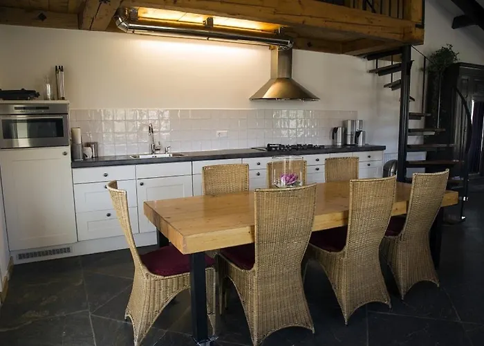 Herkenhoek 5 Bedroom アパート *